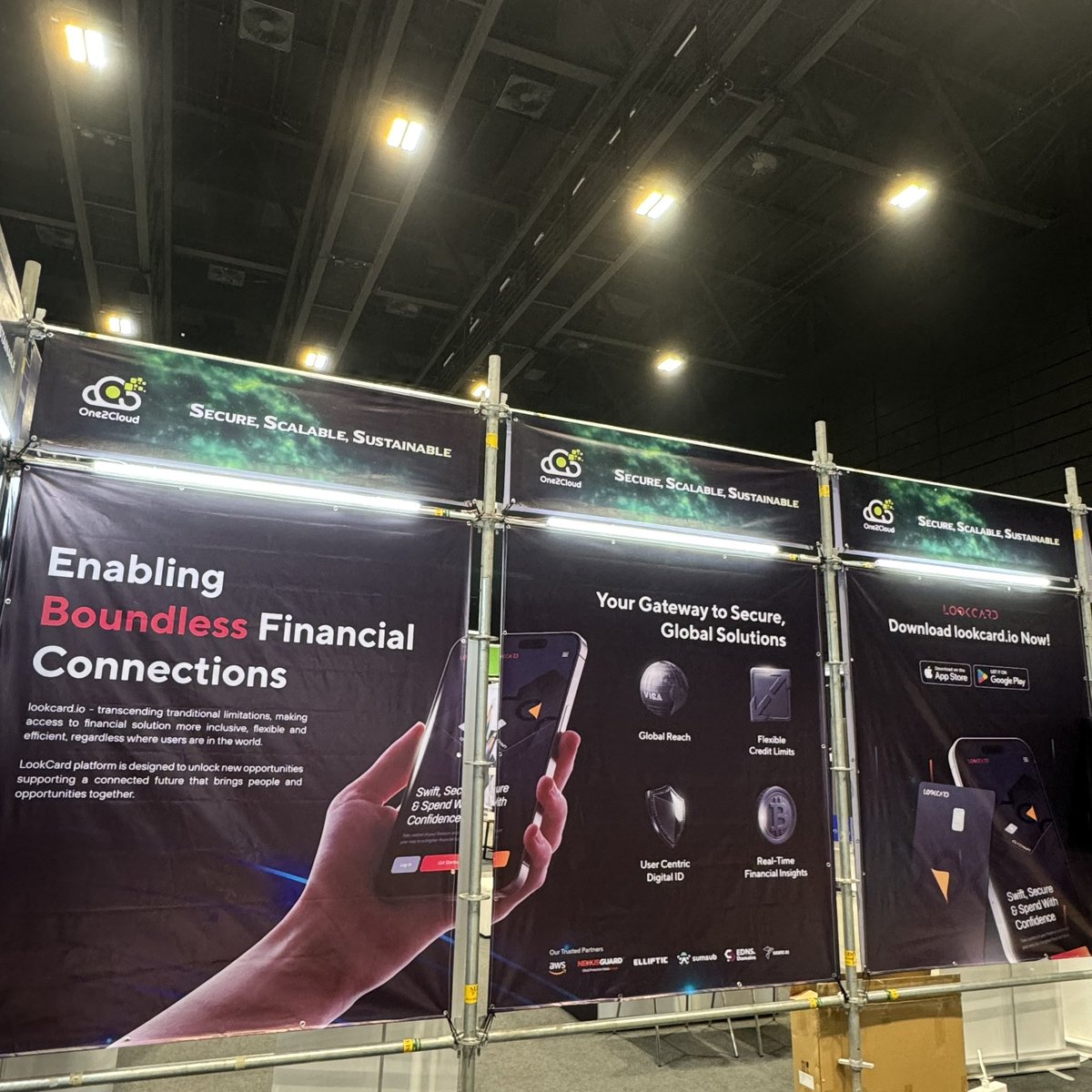 LookCard_io's tweet photo. Visit us at @WOWsummitWorld! If you haven’t stopped by Booth P6 yet, come see why #LookCard is redefining crypto spending! 💳
Experience instant spending with crypto, flexible credit limits & blockchain security—all in one platform. Get a $50 rebate to kickstart your journey! https://t.co/GwWV03UGxi