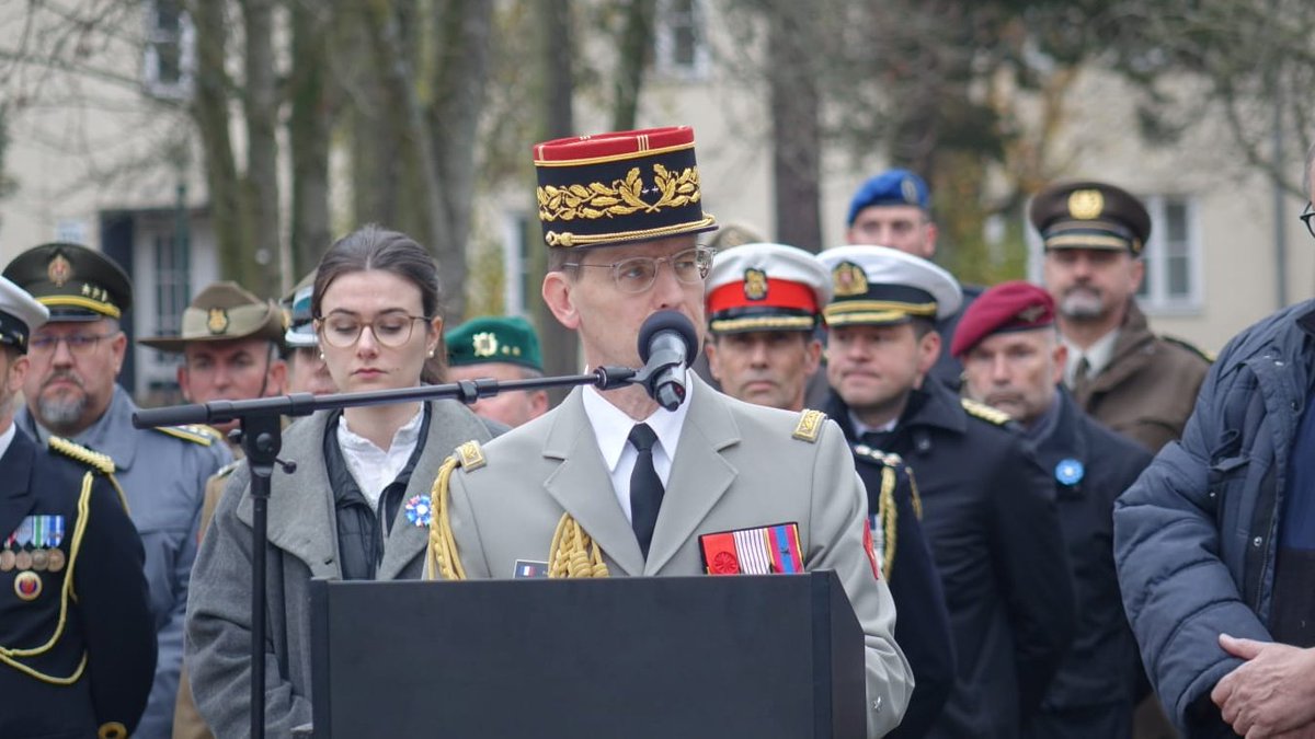 Amb_Delattre tweet picture