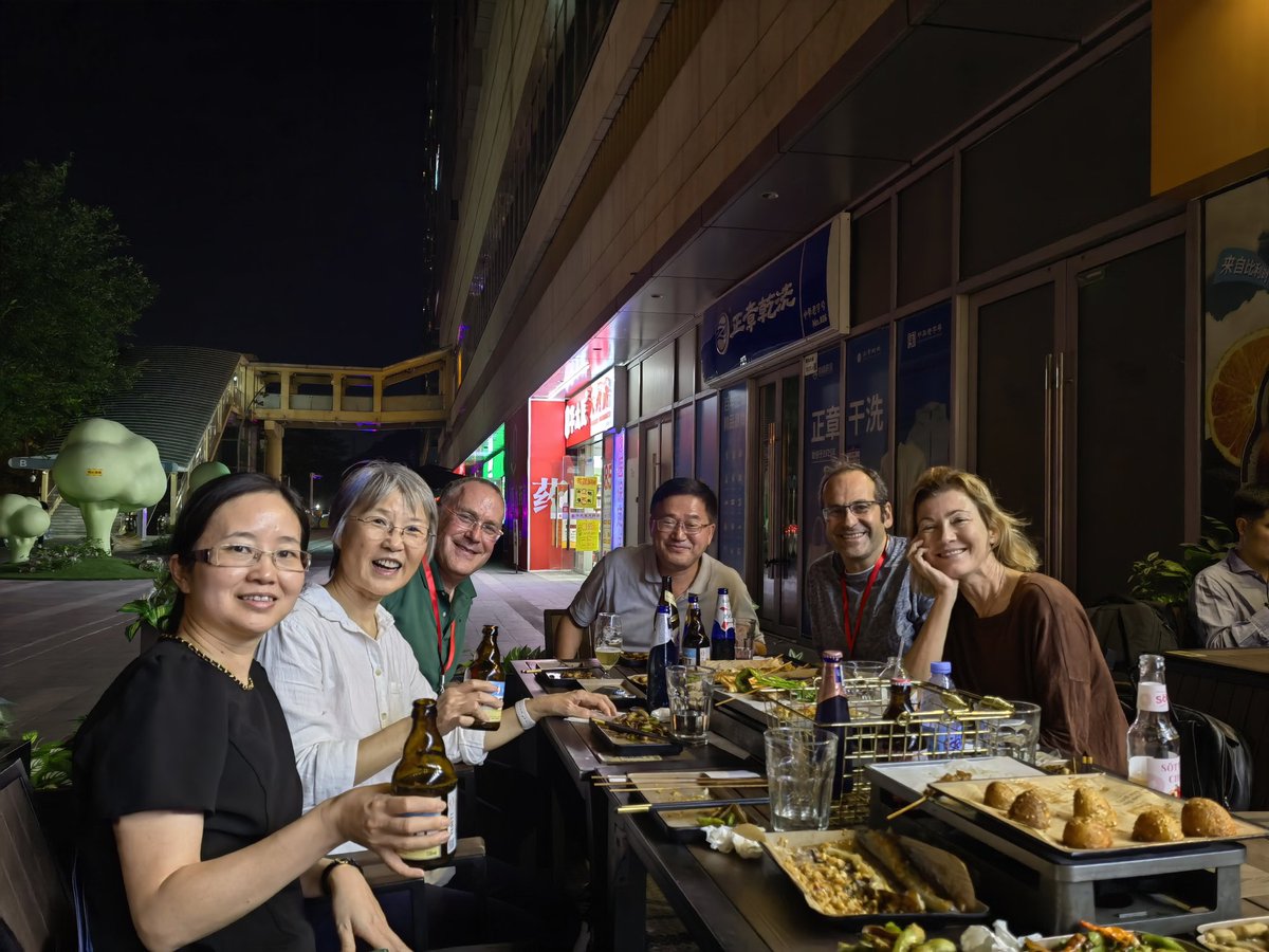 VicenteRubioSci's tweet photo. Pics after the #XIIZomes meeting held in Shenzhen, China. Excellent talks on #Proteasome, #CSN & #eIF3 complexes in different systems. Kudos to the organizers and volunteers.
https://t.co/SO3HEXJQl4
Great to catch up with my former supervisor Xing Wang Deng and alumni @MCDB_Yale https://t.co/uuD7TUnsjl