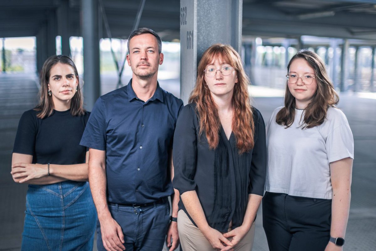 Arbeit&Wirtschaft Magazin (@aundwmagazin) on Twitter photo 🌬️ Frischer Wind für die Arbeit&Wirtschaft! 🌬️
Das Team (v.l.n.r.) – Greta Stampfer (Head of Digital), Richard Solder (<a href="/RichardSolder/">Richard Solder</a>, Chefredakteur), Sarah Kleiner (Chefin vom Dienst) und Vanessa Kovar (Redaktionsassistenz) – bringt Arbeit&Wirtschaft auf neuen Kurs. 🚢 🌬️ Frischer Wind für die Arbeit&Wirtschaft! 🌬️
Das Team (v.l.n.r.) – Greta Stampfer (Head of Digital), Richard Solder (<a href="/RichardSolder/">Richard Solder</a>, Chefredakteur), Sarah Kleiner (Chefin vom Dienst) und Vanessa Kovar (Redaktionsassistenz) – bringt Arbeit&Wirtschaft auf neuen Kurs. 🚢