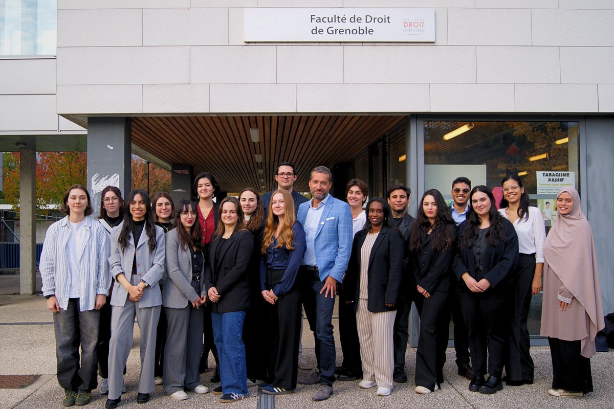TC_IntLaw's tweet image. Proud of my students from the Master’s in Intal &amp;amp; Digital Law @UGrenobleAlpes! 🎉 The next gen of experts in Intl. Law, Data Protection, @AI_Regulation &amp;amp; Cybersecurity Law. 🚀 
Our bilingual program wth a truly unique blend of courses!

Future’s bright with these leaders! 🌟