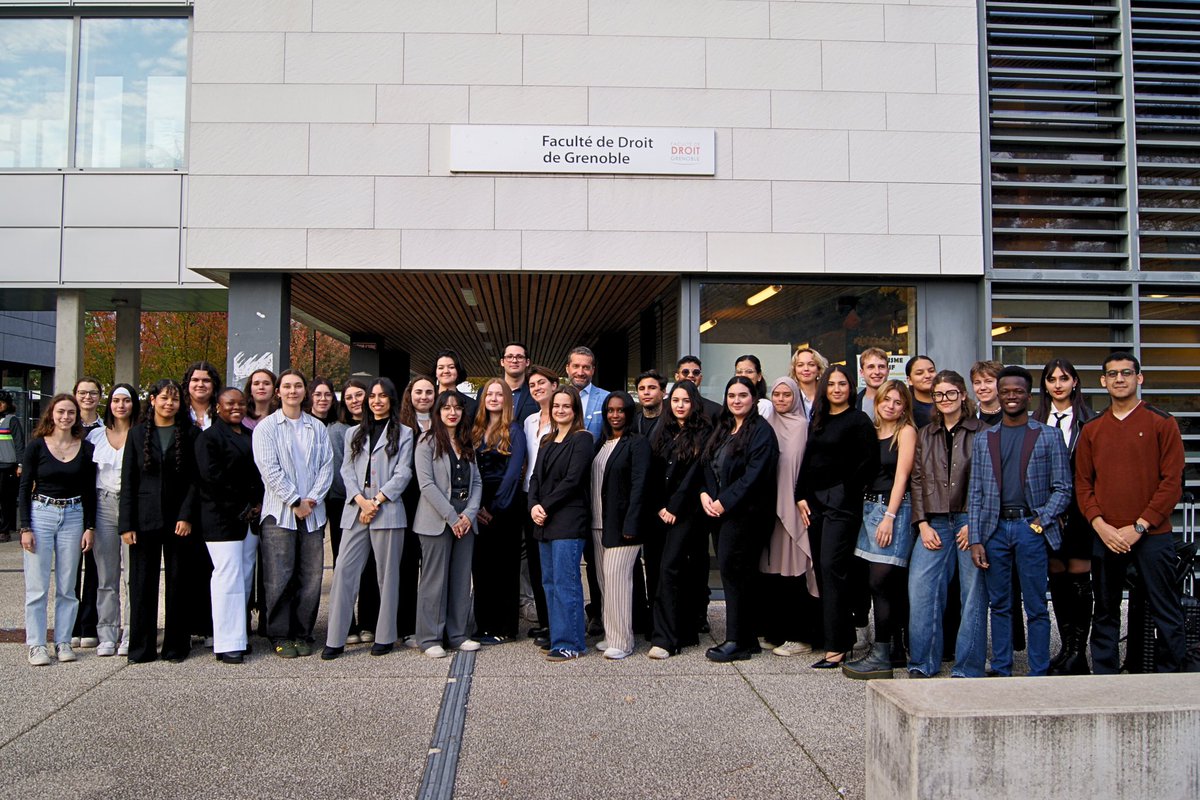 TC_IntLaw's tweet image. Proud of my students from the Master’s in Intal &amp;amp; Digital Law @UGrenobleAlpes! 🎉 The next gen of experts in Intl. Law, Data Protection, @AI_Regulation &amp;amp; Cybersecurity Law. 🚀 
Our bilingual program wth a truly unique blend of courses!

Future’s bright with these leaders! 🌟