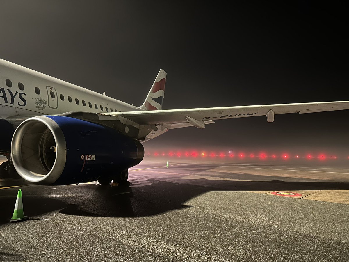 MarkGrigg's tweet image. Misty start in Manchester #pilotview 😎