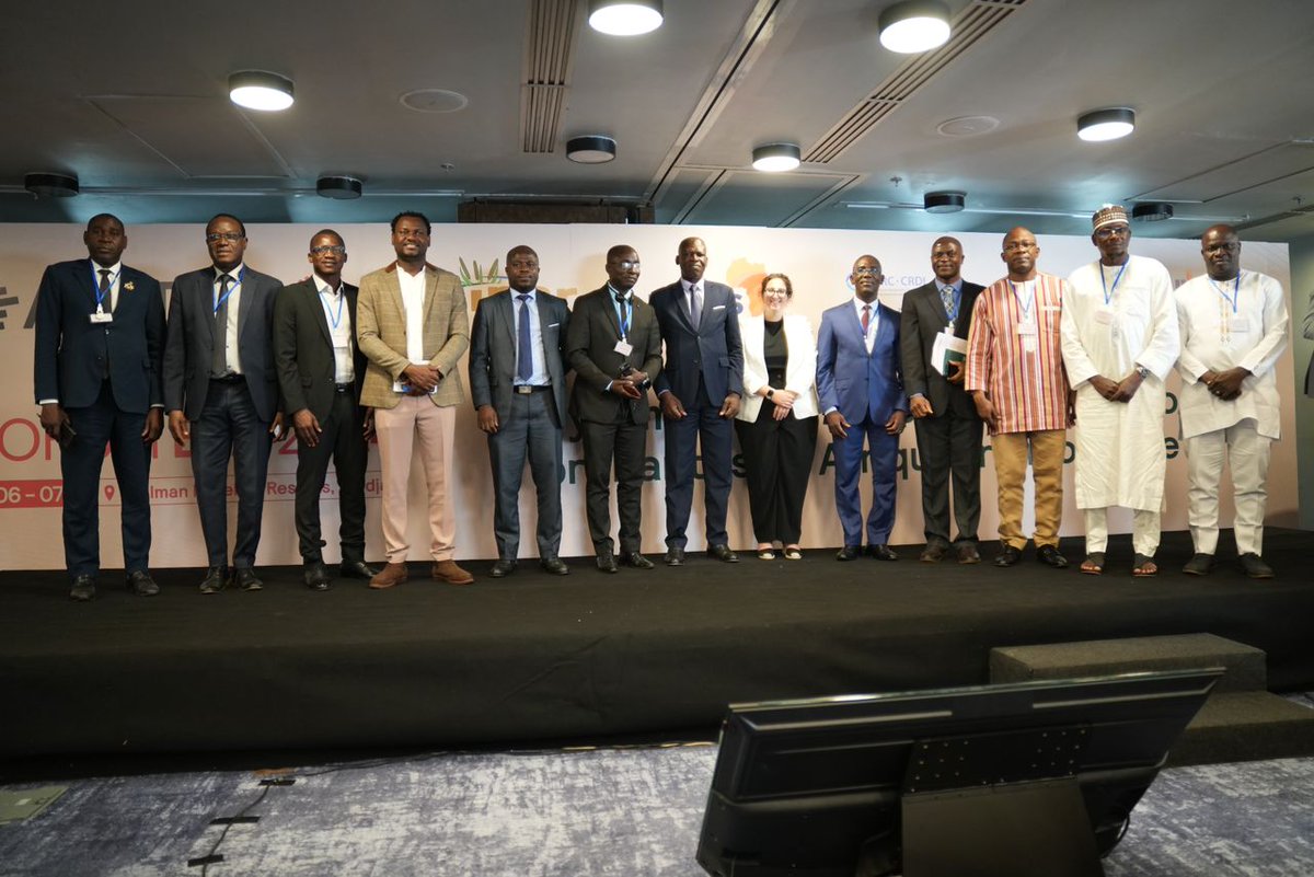 acedafrica's tweet image. La journée s'est terminée par des discussions en petits groupes qui ont formulé des recommandations précises pour un financement plus ciblé et adapté aux écosystèmes de données probantes d'Afrique Francophone. #ForumEPA2024 #DonnéesProbantes #AfriqueFrancophone #EIDM