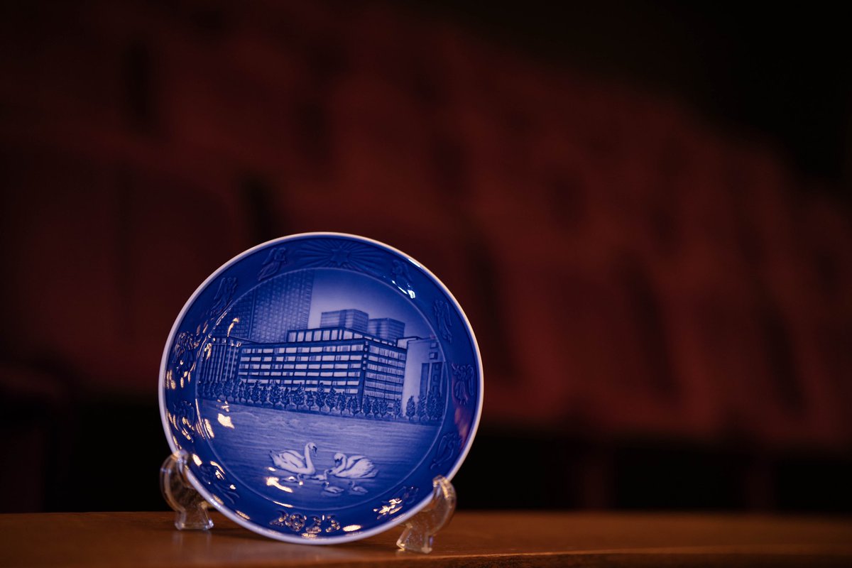 帝国劇場オリジナルデザイン　2025記念プレート　byロイヤルコペンハーゲン 帝国劇場クロージング記念】帝国劇場オリジナルデザイン2025年記念