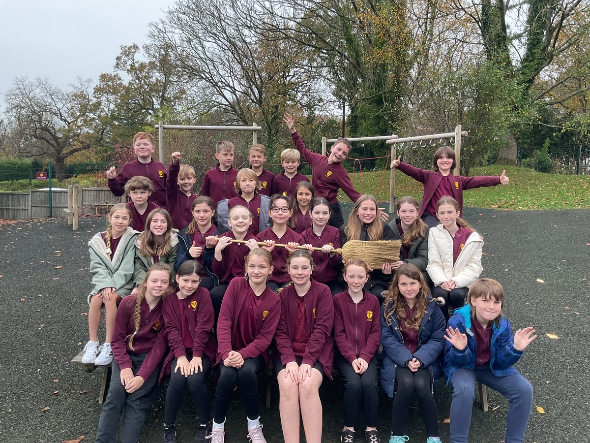 Well done to Year 6 who won the Golden Broom last week! Some may argue it was an accolade that was overdue. However this was more down to the outstanding efforts of Mrs. Jonker. Keep up the hard work Year 6!