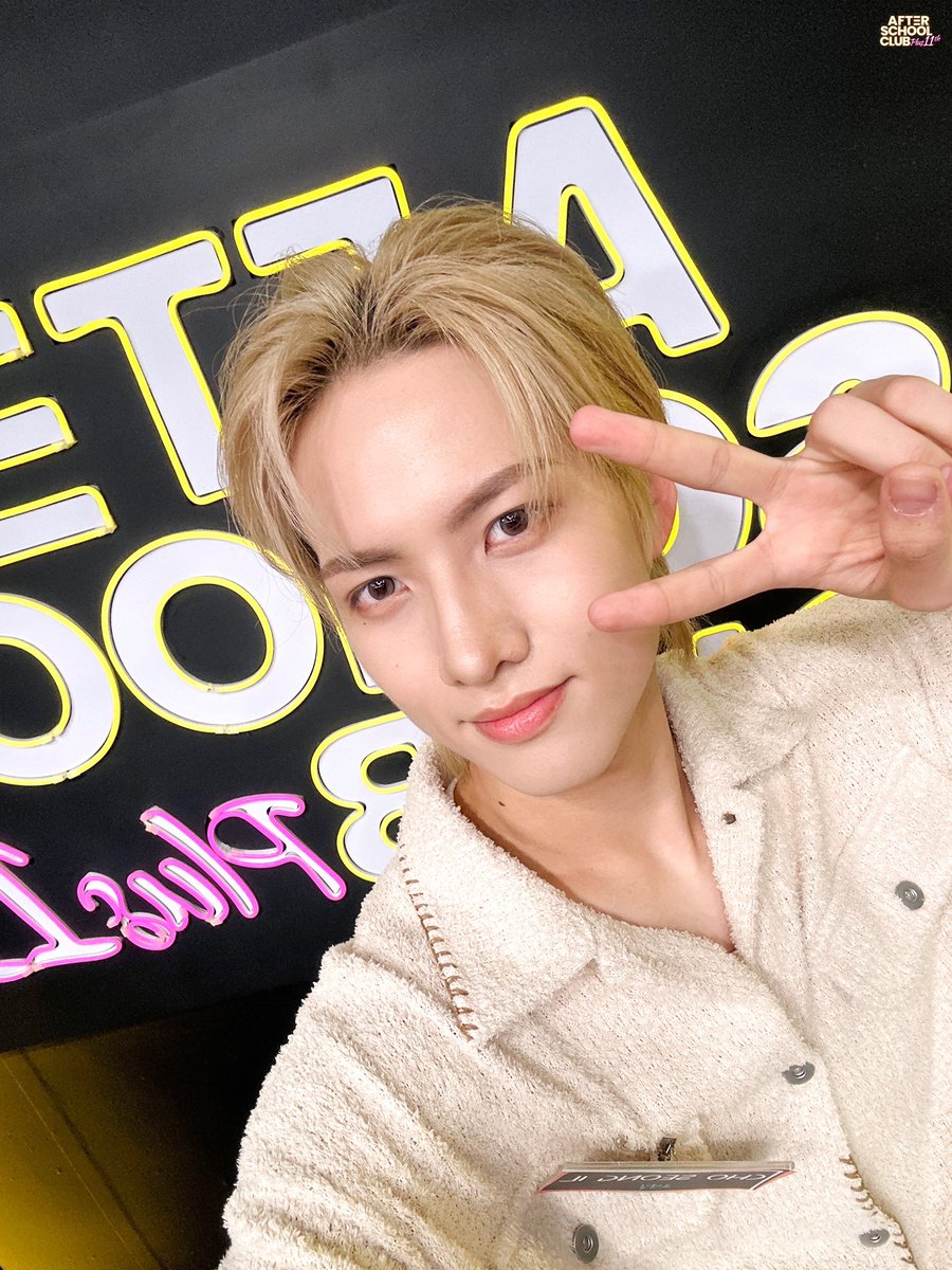 arirang_ASC's tweet photo. [82MAJOR]
⠀
82MAJOR에게 한 번 더 꽂혀버렸던
오늘의 ASC 😎✨
함께해준 우리 에투메 그리고 에티튜드 여러분
모두 감사합니다~~~↗️↗️🎵
⠀
#82MAJOR_ASC #82MAJOR #혀끝 #Stuck @82MAJOR_231011 https://t.co/ezXlxJXo5V