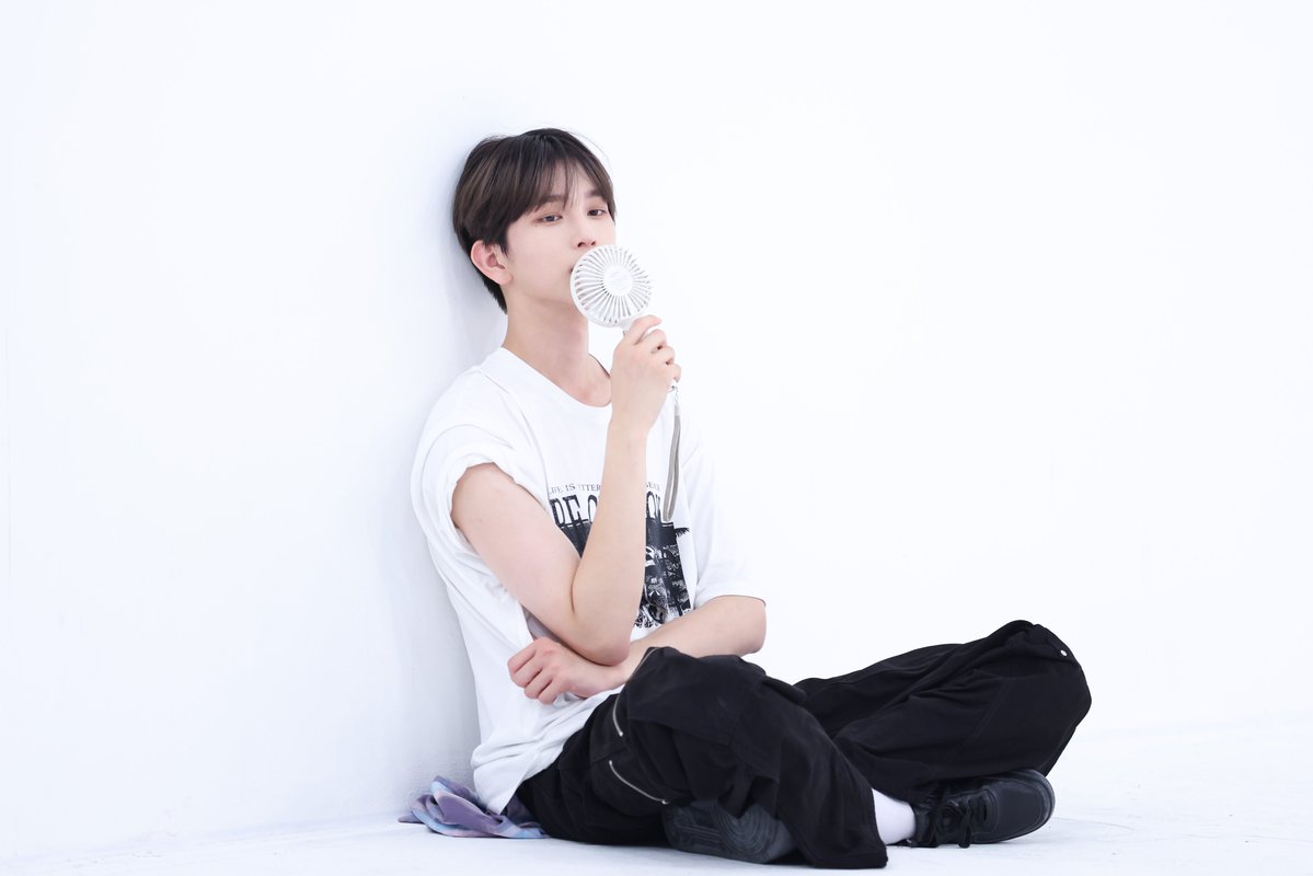 mbcplusm's tweet image. [주간아 선공개]
▪︎EPEX▪︎

이펙스와 함께한 UNIVERSE

📸naver.me/xVBIlNHA

_____
#주간아 #주간아이돌 #Weekly_idol
#EPEX #이펙스 #UNIVERSE #유니버스
#위시 #금동현 #뮤 #아민 #백승 #에이든 #예왕 #제프
@the_EPEX