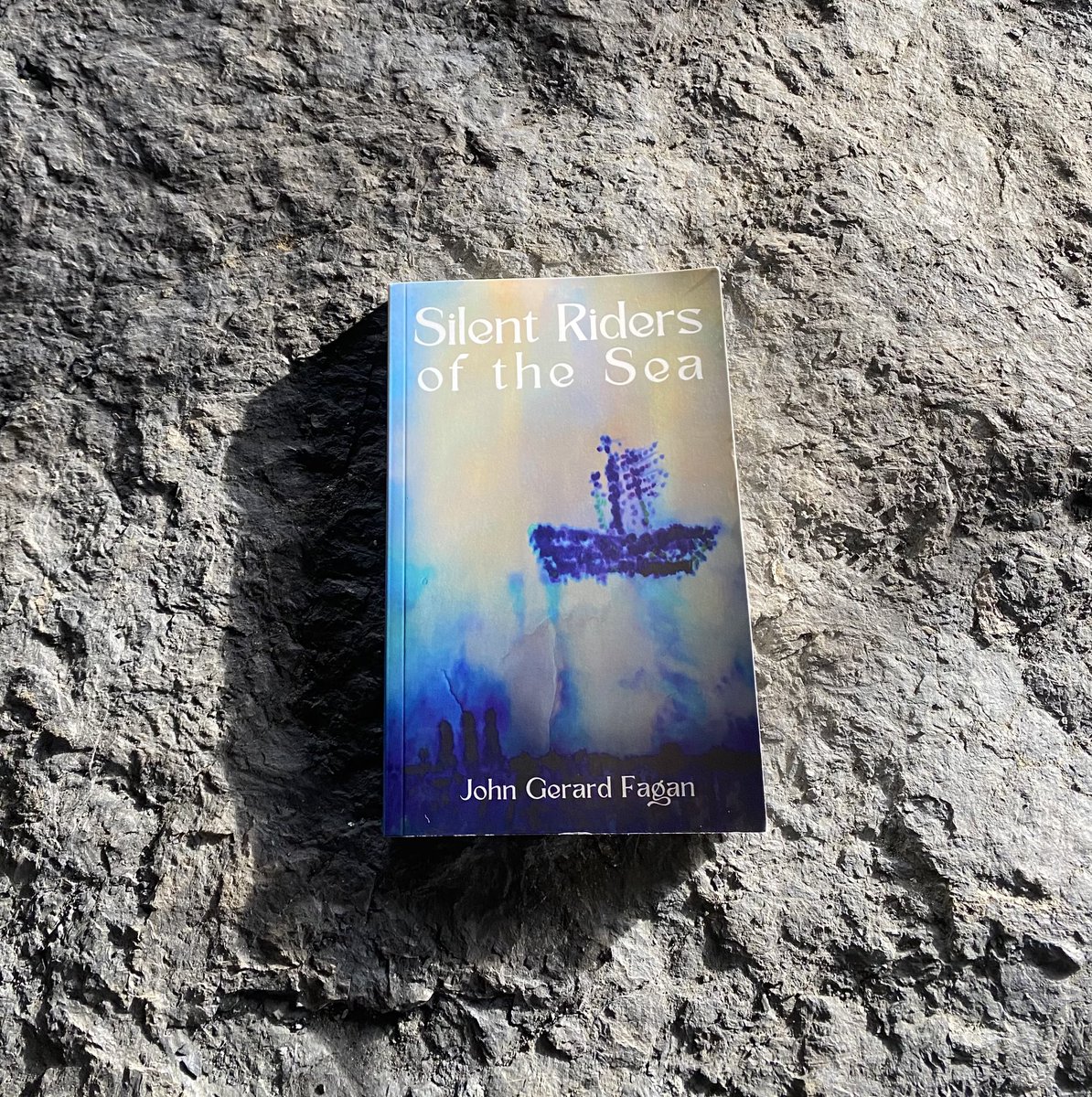 Heading down to London this morning on the train n will be at Word on the Water this afternoon 1-3 if anyone wants a signed copy.