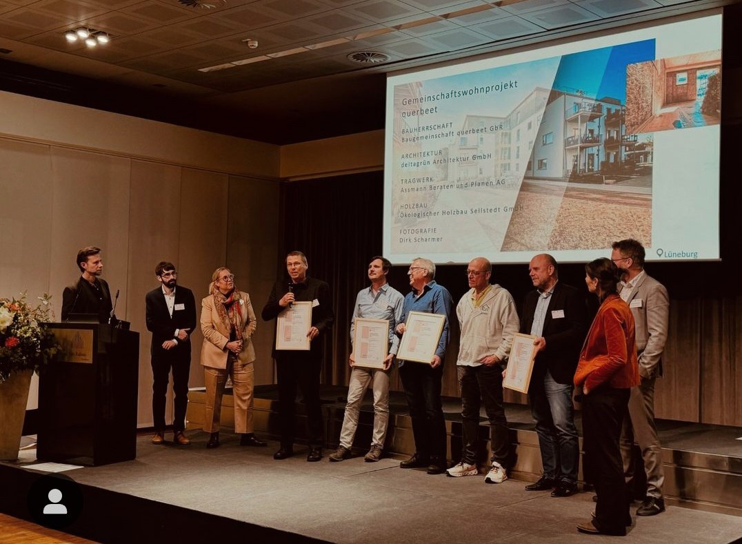 The Querbeet #Strawbuilding #Baugruppe project just won the Lower Saxony #Holzbau Preis 👏