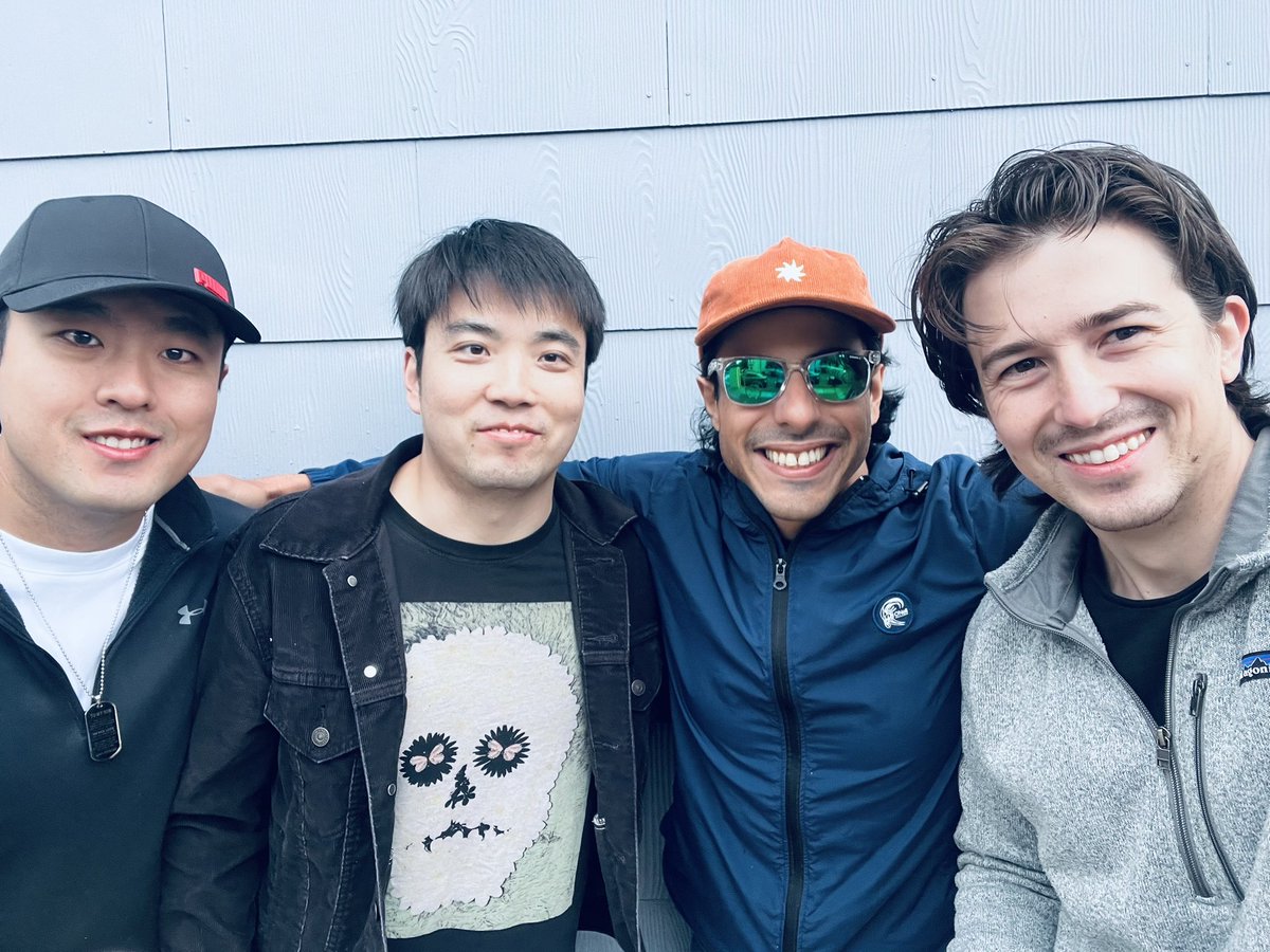 andrewarruda's tweet photo. great hanging with aaron, @dontwakecalvin and @benarendi IRL. this team is building https://t.co/Z1Z7BWuAzX the way startups should be built. let’s go capita! 🎸 https://t.co/w1TBZ2ZjVv