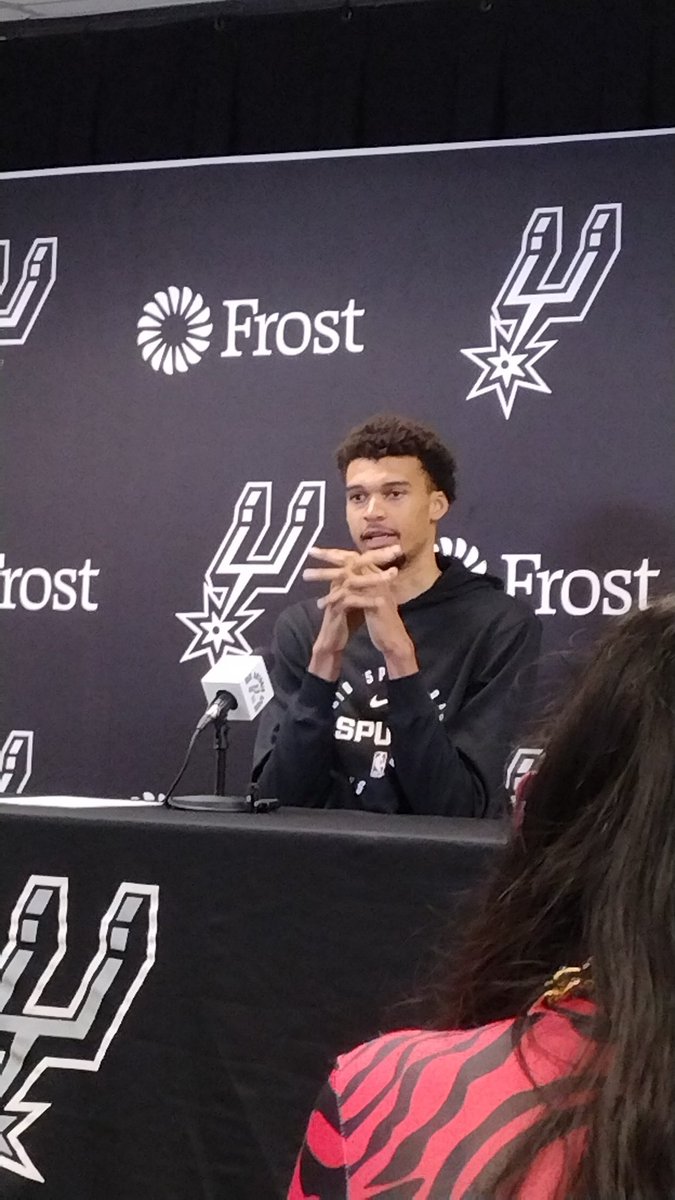 JeffGSpursZone's tweet photo. Victor Wembanyama says he is surprised that Stephon Castle told him the game is slowing down for him already. Joked that it took him about 50 games to get a grip on playing in the NBA. #nba #porvida #sanantonio #gospursgo https://t.co/2yiZV3Obgq