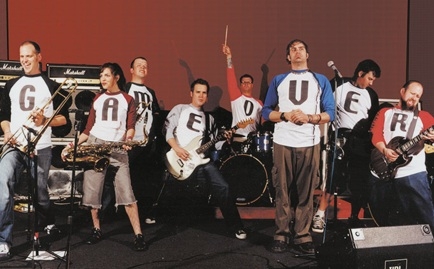 Five Iron Frenzy play their "final" show on Novermber 22nd, 2003.
