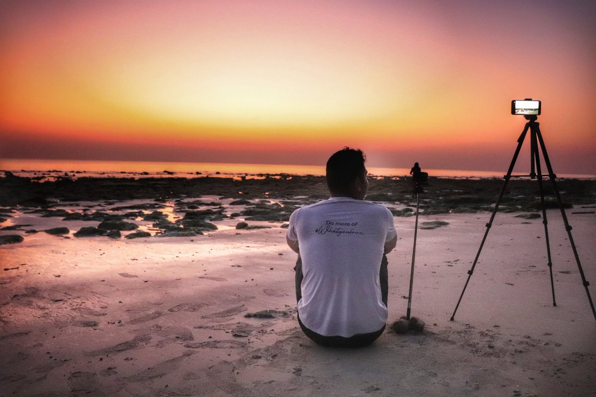 Vistara, you’ll be missed for setting a completely new standard in Indian aviation. The food, comfort, and services—truly unforgettable. Thank you for the wonderful tee and gifts, and for the reminder to always do more of what you love!
#Vistara #VistaraAirIndiaMerger