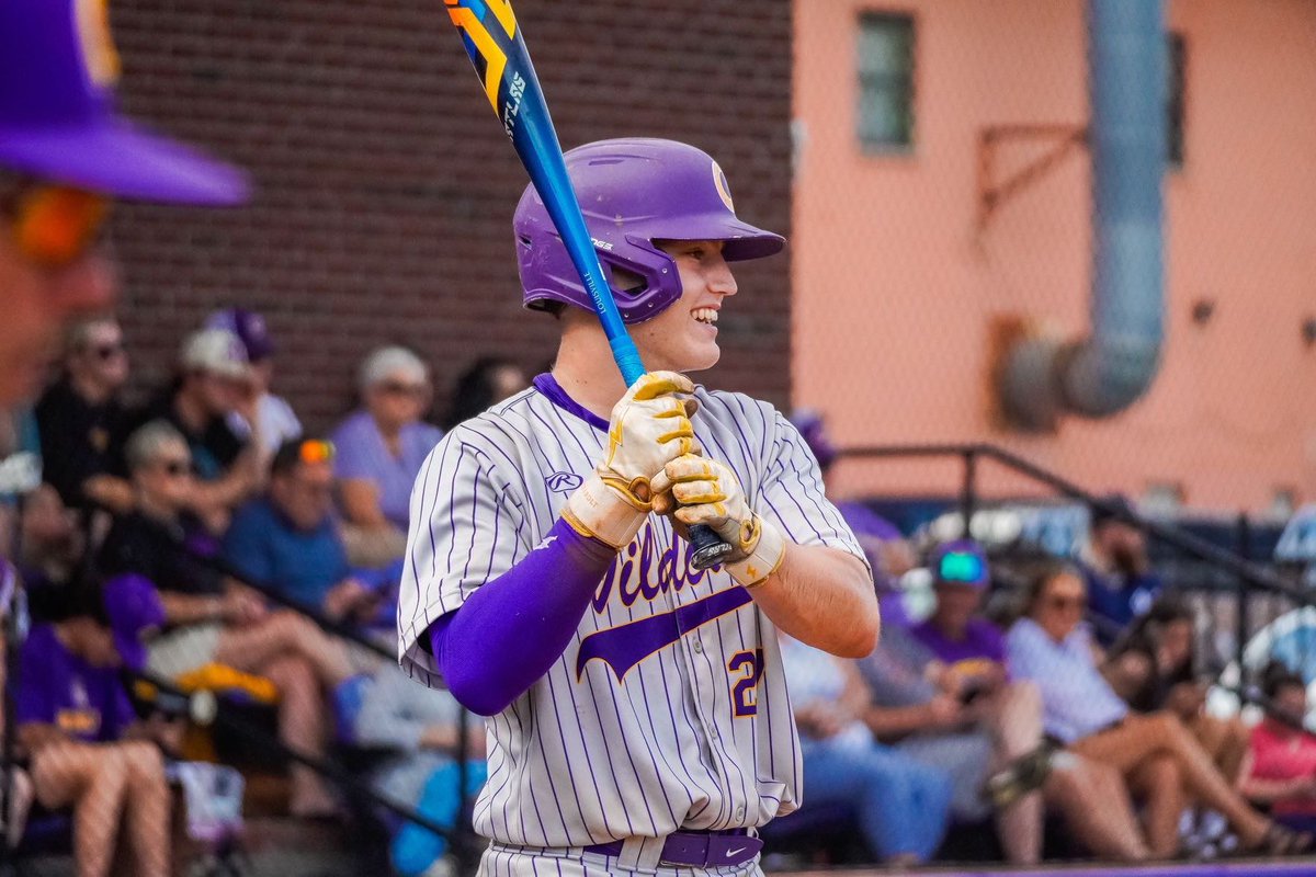 I will be signing my National Letter of Intent to play baseball at Vanderbilt University on November 13, 2024, 2:00PM, @ Clarksville High school

🗓️ - November 13, 2024
⏰ - 2:00 PM
📍 - Clarksville High School cafeteria