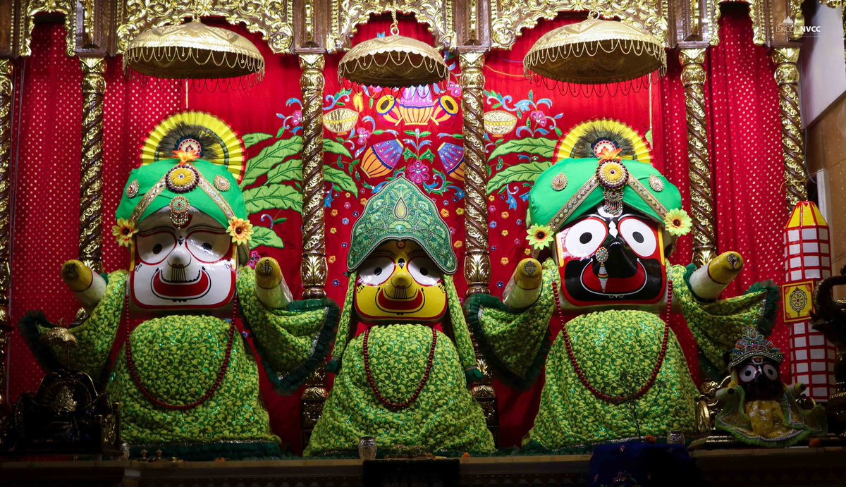 ISKCONPune's tweet photo. 🌷Mangal Arati Darshan🌷🗓12/11/2024🙏🚩@ISKCONNVCCPune🚩
.
.
#Kartik #OfferDiyaToKrishna #KartikMonth
#Kartik2024 #DamodarMaas #Kartikmonth
#ISKCONNVCC #ISKCONPune #ISKCONNVCCPune #ISKCON #12thnovember #12thnovember2024 #Tuesday #Harinaamsankirtan #Radheshyamdas #Radheradhe https://t.co/T0hupA6zRW