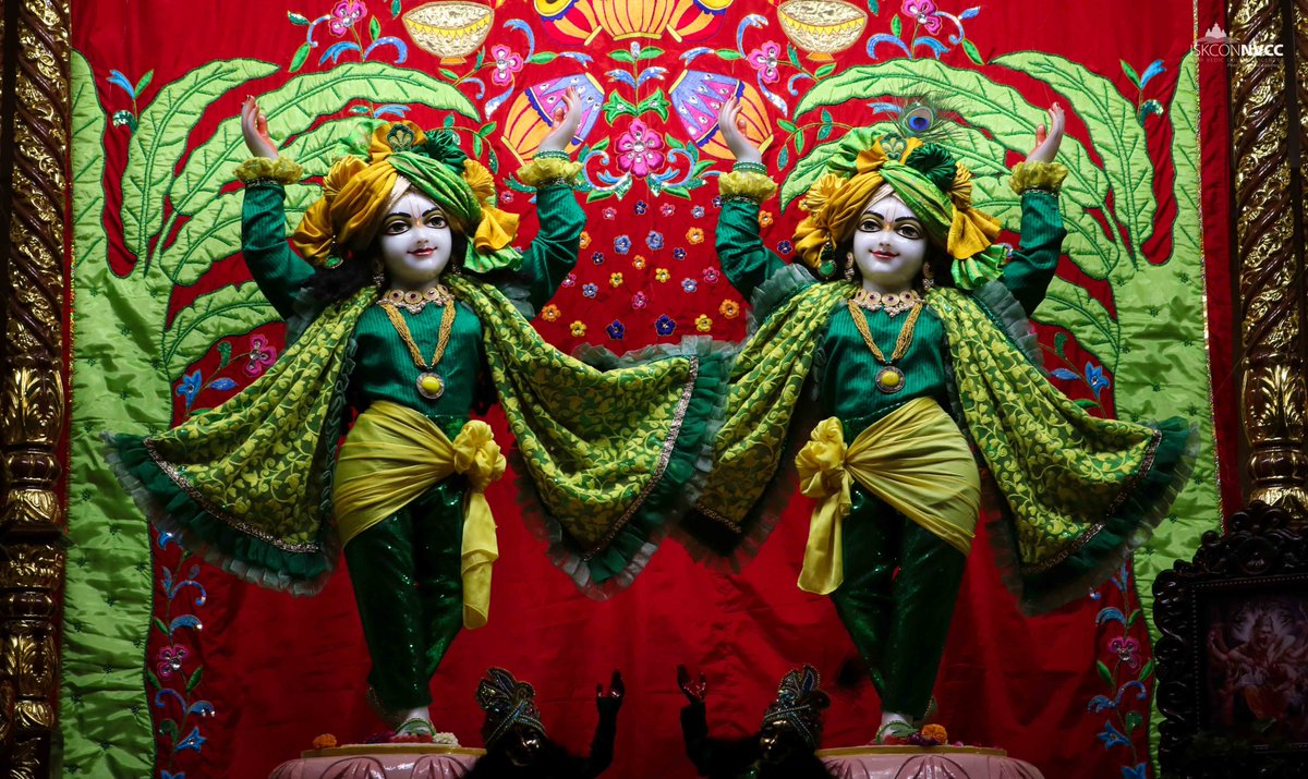 ISKCONPune's tweet photo. 🌷Mangal Arati Darshan🌷🗓12/11/2024🙏🚩@ISKCONNVCCPune🚩
.
.
#Kartik #OfferDiyaToKrishna #KartikMonth
#Kartik2024 #DamodarMaas #Kartikmonth
#ISKCONNVCC #ISKCONPune #ISKCONNVCCPune #ISKCON #12thnovember #12thnovember2024 #Tuesday #Harinaamsankirtan #Radheshyamdas #Radheradhe https://t.co/T0hupA6zRW