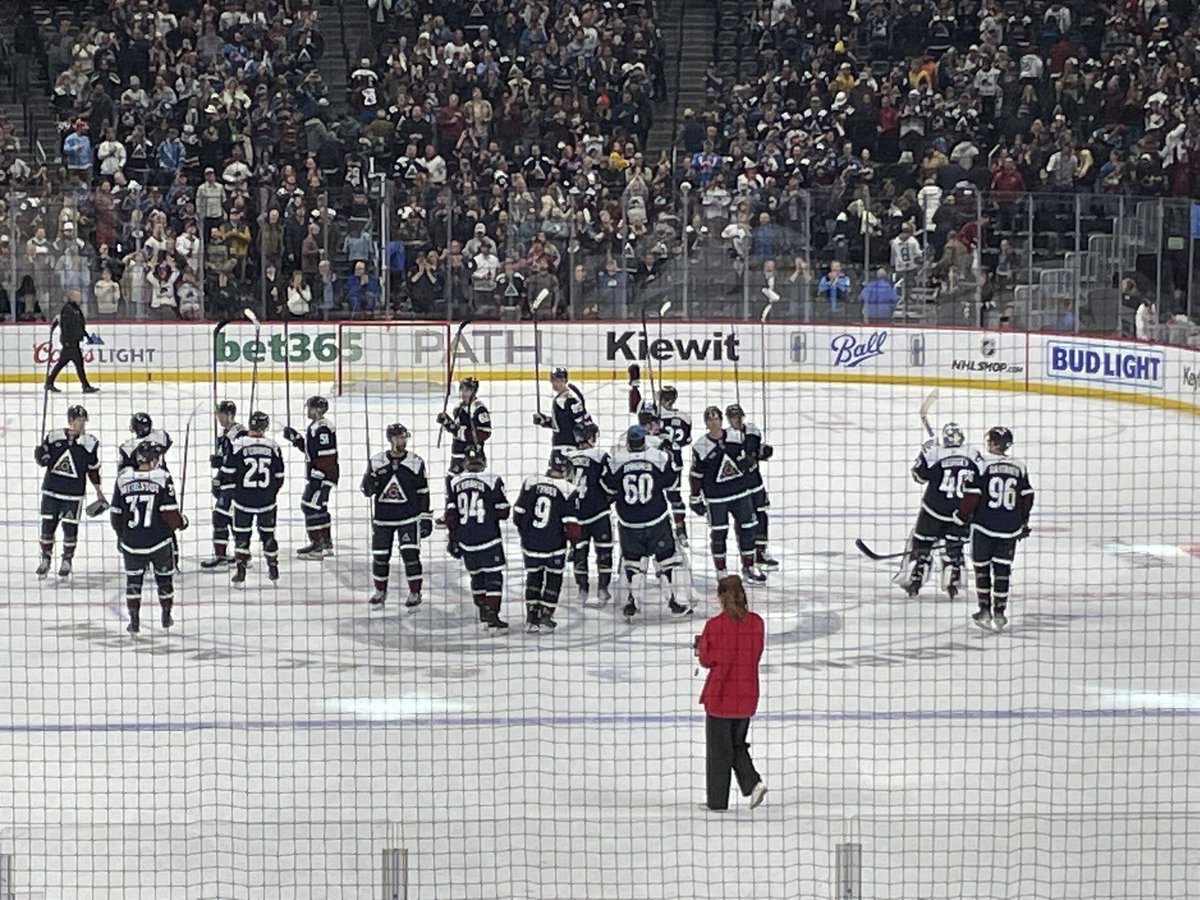 AvsAngelsChick's tweet image. SAMMY G!!! #soundthehorn #avswin #goavsgo🏒❤️💙 #TeamMalinskiⓂ️