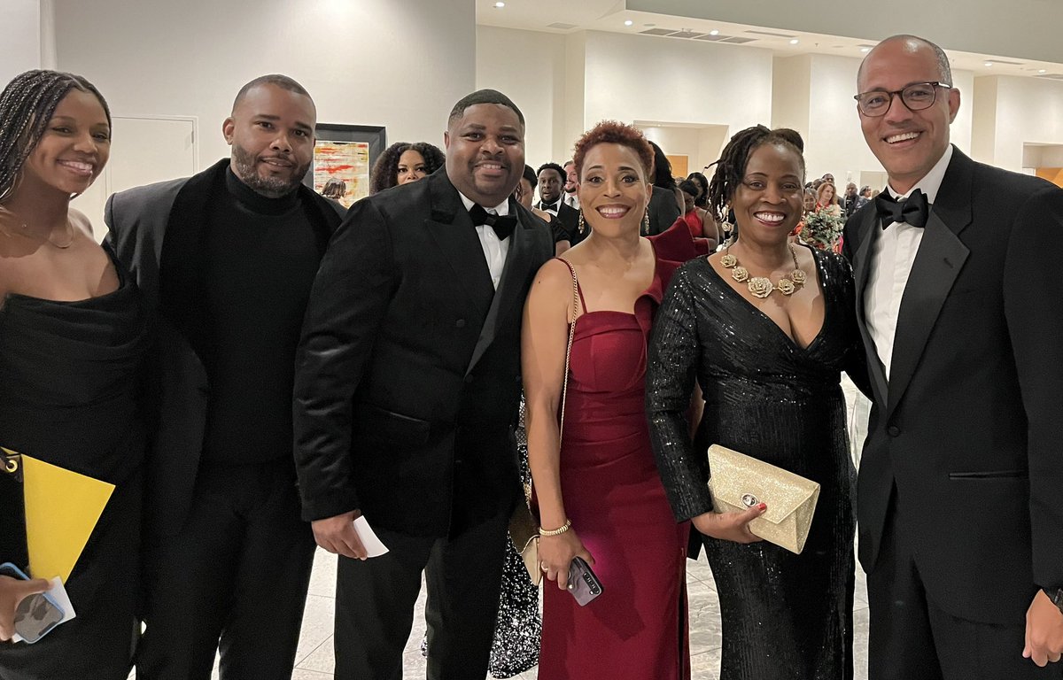 Robert (@rob_p_williams_) on Twitter photo 🎉 Huge congratulations to our APS Teachers of the Year, Support Persons of the Year, and all Awardees! Your dedication, passion, and hard work inspire us all. 🌟 #ExcellenceInEducation <a href="/APSBESTACADEMY/">BEST Academy at The Thomas W Dortch Jr Institute</a> <a href="/aps_cskywla/">Coretta Scott King Young Womens Leadership Academy</a> 🎉 Huge congratulations to our APS Teachers of the Year, Support Persons of the Year, and all Awardees! Your dedication, passion, and hard work inspire us all. 🌟 #ExcellenceInEducation <a href="/APSBESTACADEMY/">BEST Academy at The Thomas W Dortch Jr Institute</a> <a href="/aps_cskywla/">Coretta Scott King Young Womens Leadership Academy</a>