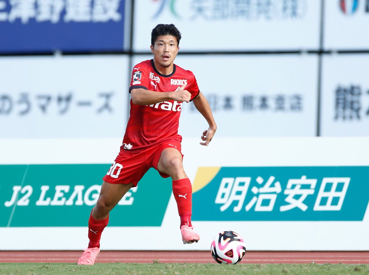 roassoofficial's tweet photo. ロアッソ熊本では、2024シーズンの契約満了に伴い、藤田一途選手、東山達稀選手と来シーズンの契約を更新しないこととなりました。
https://t.co/0BzSKmkRnl https://t.co/ROPmNXLGOx