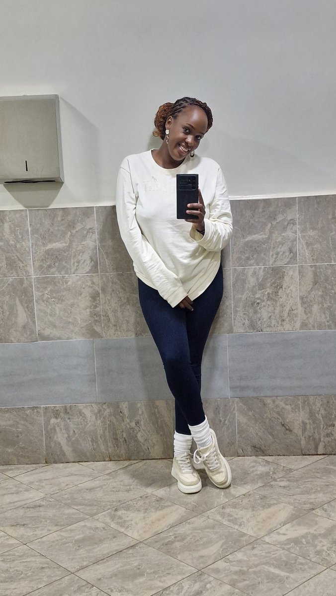 Ann Taylor tweet media