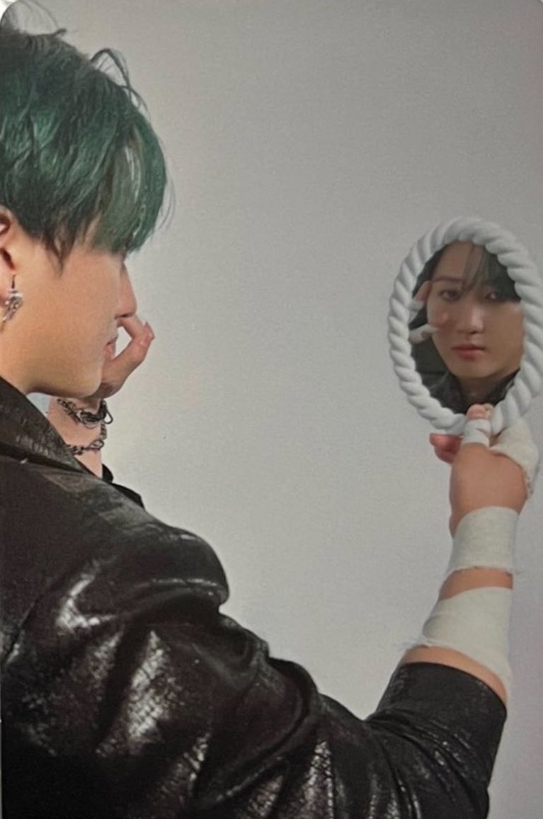 ChangbinGlobal's tweet photo. This Changbin reminds me of this Donlee https://t.co/UyHBSIAG3M