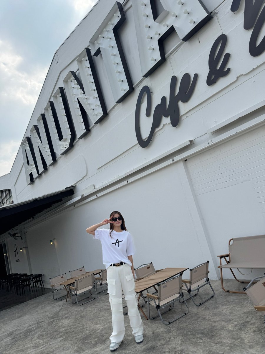 AndaAnunta's tweet image. Thank you for coming opening Anunta Cafe 
Thank you for always support me and my dreams . Thank you for being here . 
🩵🥤🙏🏻⛅️✨

OPENING ANUNTA CAFE
#อนันตาคาเฟ่
#anuntacafe
#andaanunta