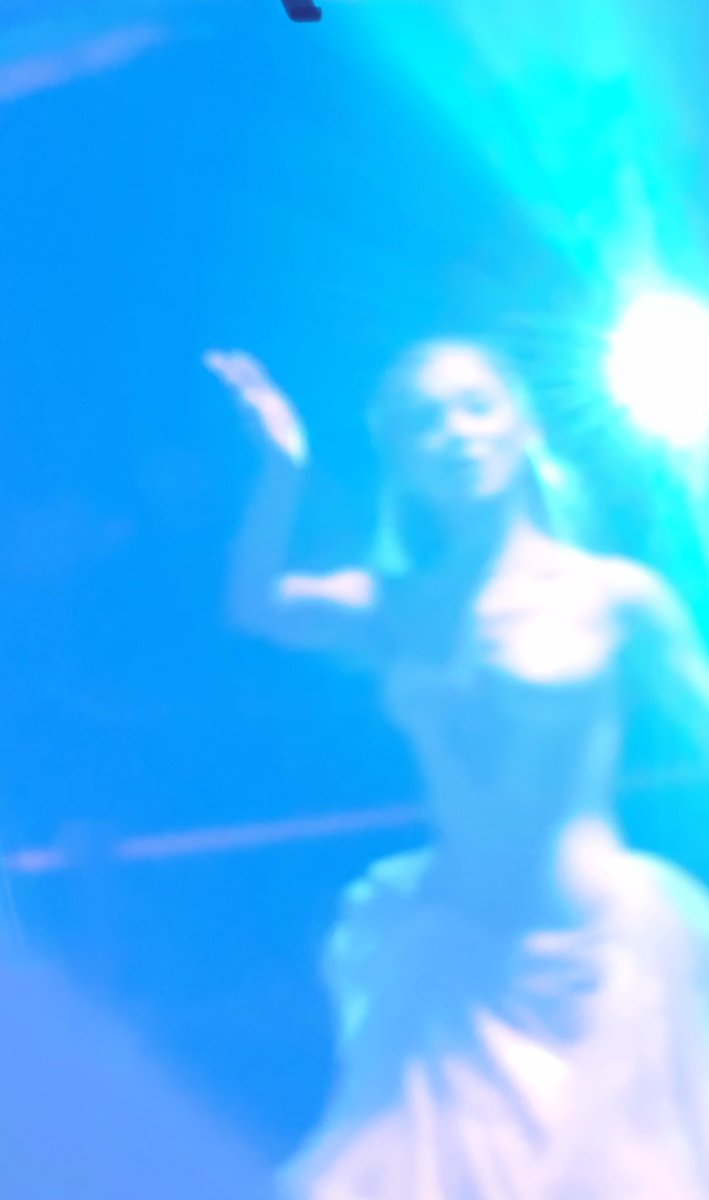 𑣲cons IS SEEING ARIANA tweet media