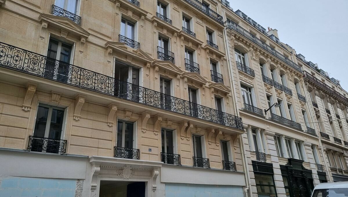 iciparisidf's tweet photo. EN IMAGES - À Paris, les habitants de la rue de Trévise sont de retour chez eux, presque six ans après l'explosion
➡️ https://t.co/eLZbtMDKSO https://t.co/A2EpGpCz0L