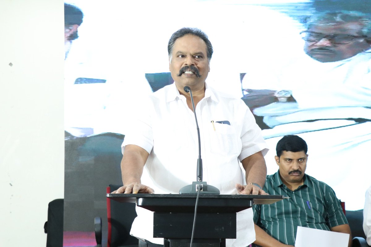 WelfareMov22797's tweet photo. * மாண்புமிகு Adv.C.பெர்ணான்டஸ் ரத்தின ராஜா அவர்களின் வழிகாட்டுதலில் நடைபெற்ற மதுரை .சி.எஸ்.ஐ.பல்மருத்துவக் கல்லூரி நிகழ்வு * 

CSI பல் மருத்துவ கல்லூரியில் 11. 11. 2024 அன்று 1st year BDS Inauguration, Elevator opening in Old Building, Exam Hall Renovation, Canteen Renovation https://t.co/fOO72NUq2D