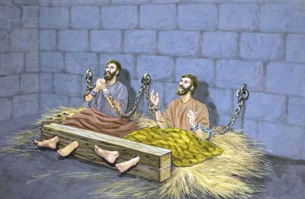 Após ouvir a Palavra de Deus da boca de Paulo e Silas, aquele carcereiro, antes algoz, agora lavava as feridas dos servos de Cristo e lhes dava alimento, “levando-os para a sua própria casa”. Somente a Palavra de Deus tem o poder de transformar vidas.||At16:34|| #rpSp