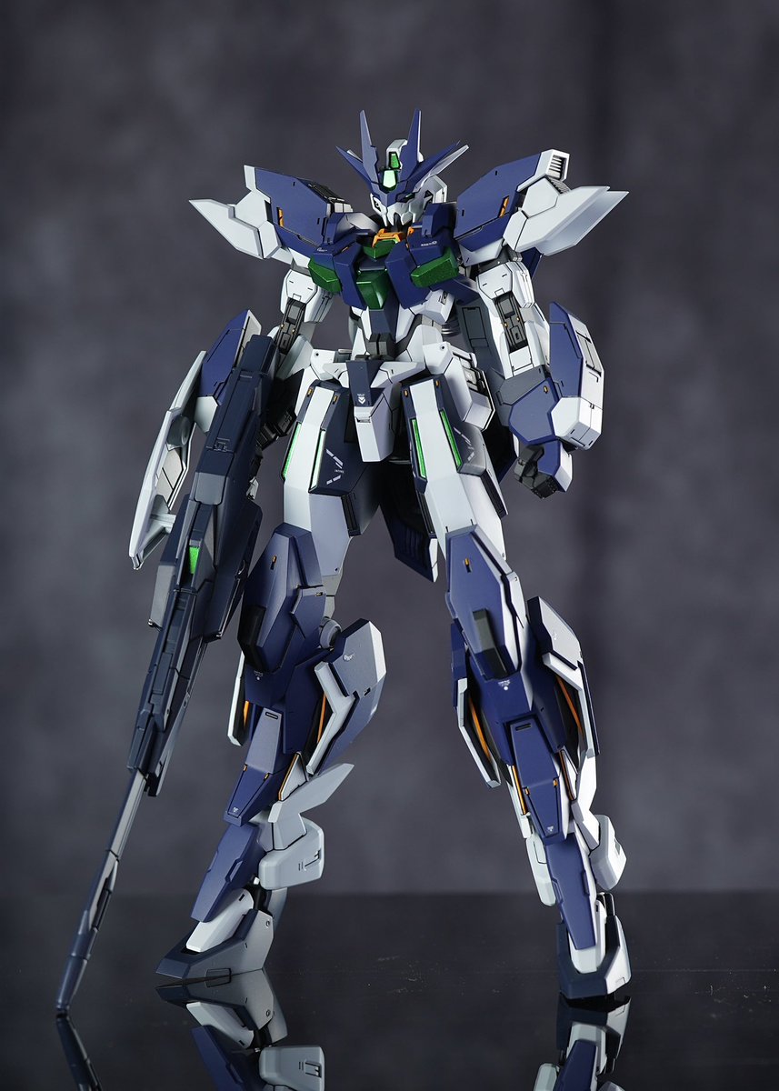 mika594308351's tweet photo. テルスリー��ンダム
(テルスリーユニット&amp;コアガンダムⅡ++)
完成してました！
アースリィの強化型をイメージしてます

 #KOC完成 https://t.co/7JQOHyZteK