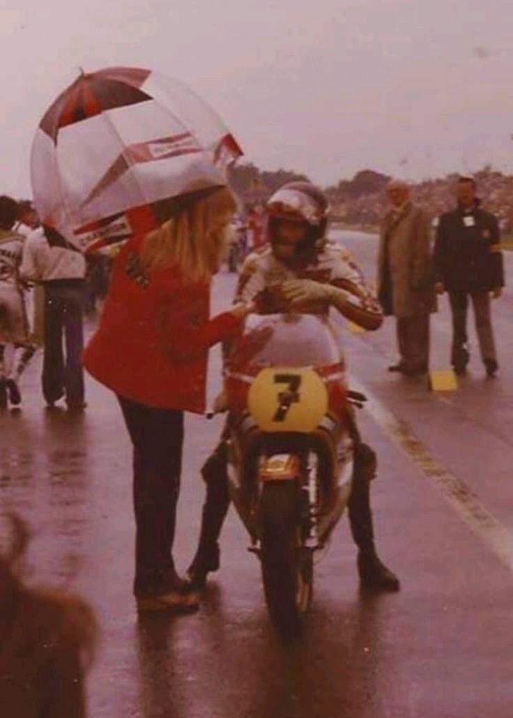 shipman_stuart's tweet photo. #TuesdaySheene https://t.co/nerHtWpJV2