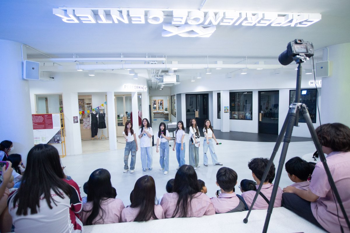 The KPIS Middle Arts Showcase on Oct 10th was a brilliant display of creativity and talent! Students shined through performances in music, drama, visual arts, and media arts, demonstrating teamwork and self-expression. #KPIS