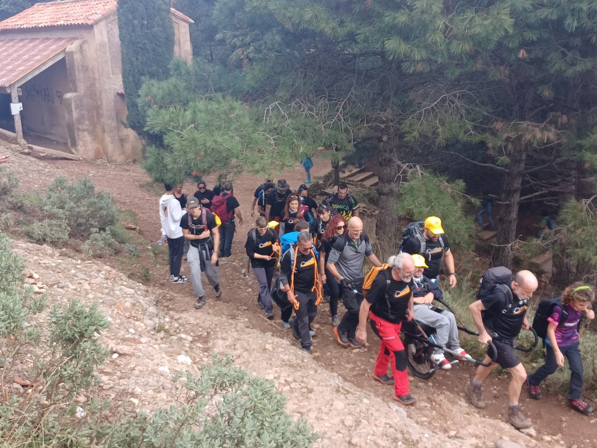 Treballar a <a href="/xarxadeparcs/">Xarxa de Parcs Naturals</a> i col.laborar amb get com #Rodamunt i  #CIMA et permet participar en accions tan especials emotives com aquesta a <a href="/PNMontserrat/">PN Montserrat</a>.
"El normal és la diferència".