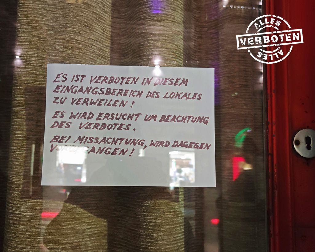 werquer's tweet image. Es ist verboten im diesem Eingangsbereich des Lokales zu verweilen.
Es wird ersucht um Beachtung des Verbotes.
Bei Missachtung, wird dagegen vorgegangen! 
#VerbotdesTages
Mehr: buff.ly/3UC50wW