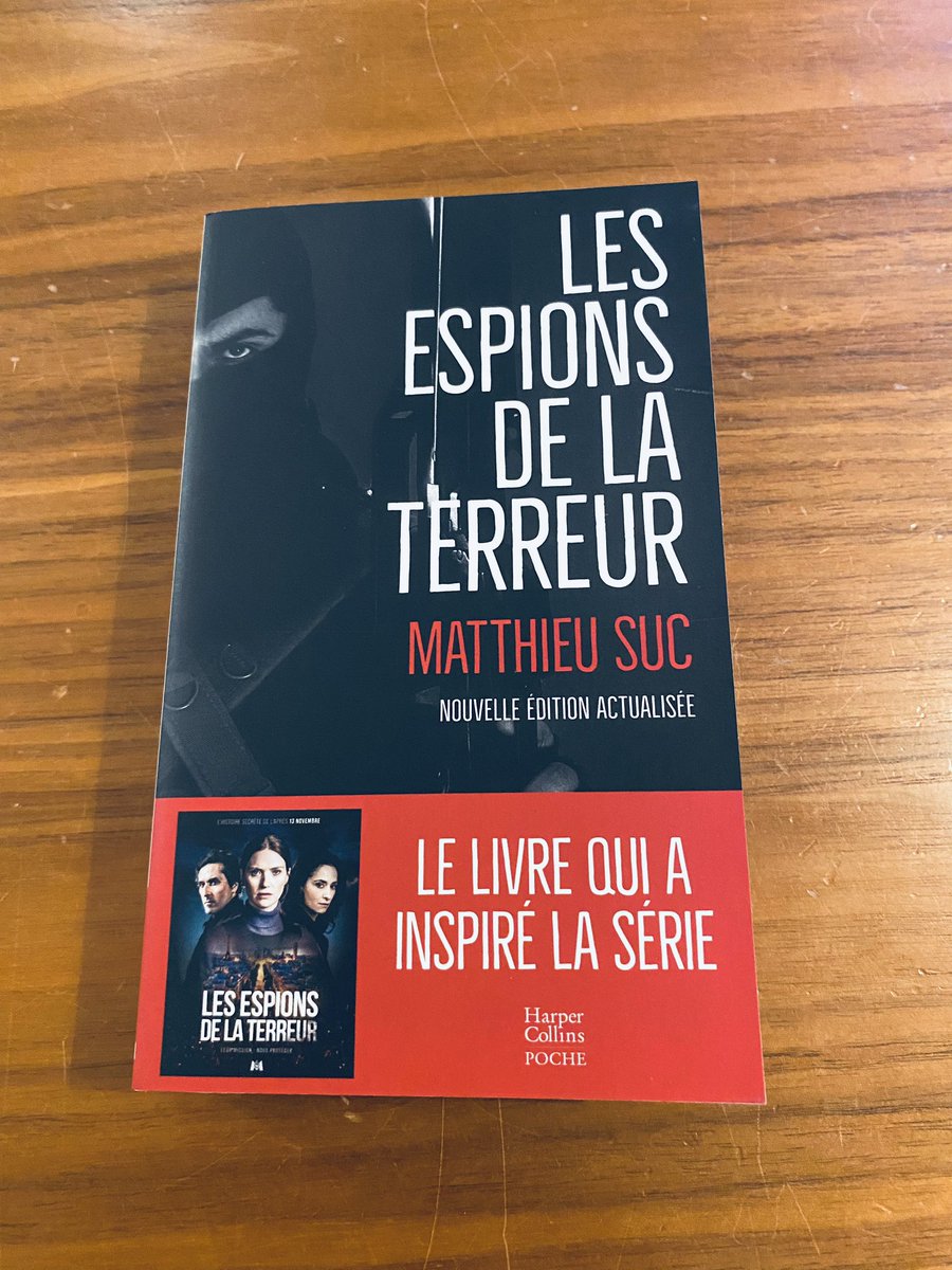 YaPasDeFaille's tweet photo. En 2018, je publiais un livre-enquête Les espions de la terreur (@HarperCollinsFR), à partir d’une série d’articles dans @Mediapart 👇. Six ans plus tard, cela devient une série de fiction (sur @M6). Ce soir, les 2 premiers épisodes et un documentaire. 1/
https://t.co/PidwlcLqoa https://t.co/7gKErtJFBO