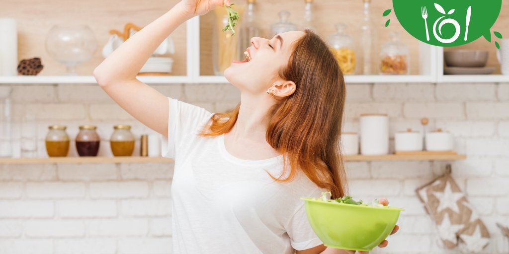 "Ne yersen, o'sun! 🍏 Enerjin düşük mü? Belki de bedenin doğru yakıtı bekliyordur. Dengeli beslenmek, pilini tam şarj etmek gibidir ⚡
Yorgunluğu azaltmak için günlük hayatta neler yapabileceğini öğrenmek ister misin? Linkten birlikte inceleyelim! 🔗💡
l24.im/WoX0Ntf