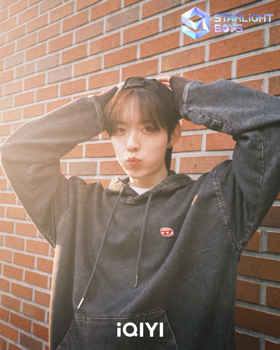eden_0327's tweet photo. ✨Starlight Boys 이든 필름사진

진짜 너무 이쁘다😘🧡

💛  https://t.co/9YE96sgjdE

📱https://t.co/shxaj3XNwl

#NINEi #이든 #EDEN #イドゥン
#StarlightBoys #스타라이트보이즈 
#星光闪耀的少年 #青春有你国际版 https://t.co/HYdZ0HXjKW