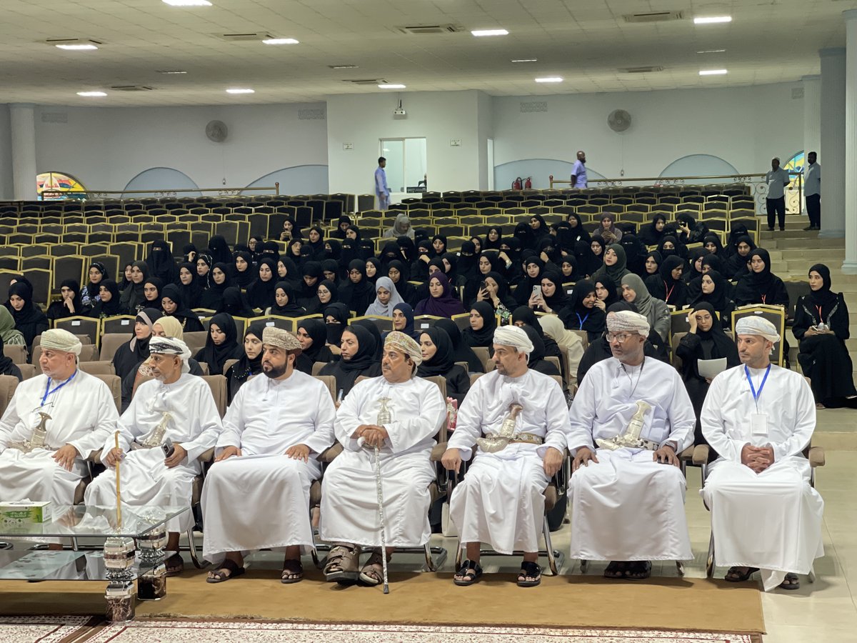 دائرة تقنيات التعليم tweet media