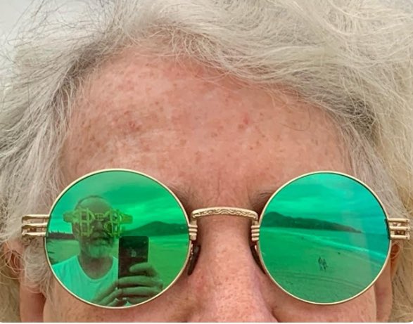knitnannasSYD's tweet photo. Nannas have packed mirror sunnies so those attempting to stymie our peaceful protest @RisingTideAus can take a good look at themselves.
By calling for real action on #ClimateBoiling we are on the side of #SafetyFirst.
See you in Newcastle! https://t.co/2SWtSHldle