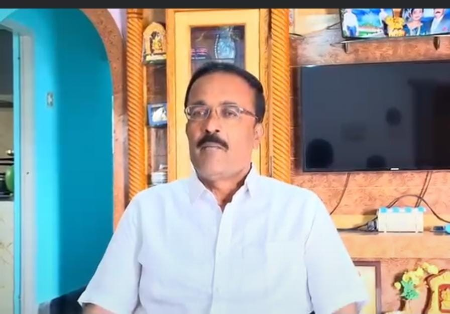 HateDetectors's tweet photo. A former president of a gram panchayat in #Mandya's #KRPet taluk has been booked under the #POCSOAct and for caste abuse for allegedly sexually assaulting a minor and making remarks against her caste. The accused #Ramesh is absconding ever since a complaint was lodged and the police are on the lookout for him.
Ramesh, a #BJP leader, allegedly misbehaved with a minor girl and sexually assaulted her. When the victim’s mother questioned him about it, he allegedly threatened her too.
Following this, the victim’s mother lodged a complaint with the KR Pet Rural police who have registered a case under the POCSO Act and also for caste abuse. They have also launched a hunt for the absconding accused.