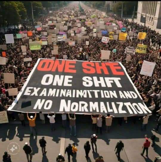 vishesh6166's tweet photo. #UPPSC_No_Normalization
जिस सरकार के लिए वन नेशन - वन इलेक्शन संभव है उस सरकार के लिए 
वन एग्जाम - वन शिफ्ट क्या कोई बड़ी बात होगी ?? 

सभी छात्र एक होकर अपने हक़ की मांग करने को आयोग के सामने आए हैं। https://t.co/M4XE4Esl8S