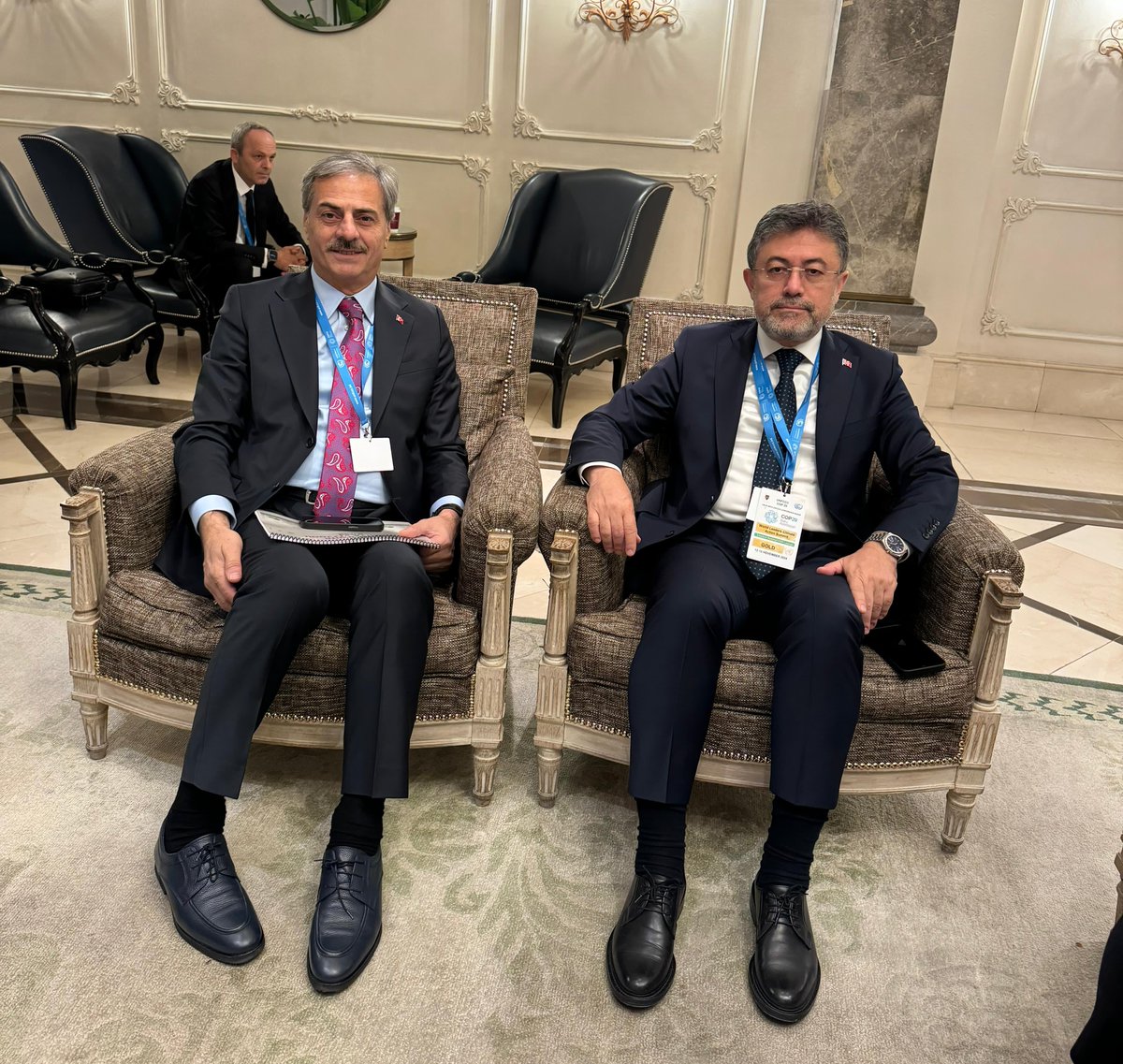 Tarım ve Orman Bakanımız Sayın İbrahim Yumaklı ile görüşüp Yeşil Şehir Sakarya Vizyonumuz ile ilgili bilgiler verdik. Sayın Bakanımıza yakın ilgisi için teşekkür ediyorum.