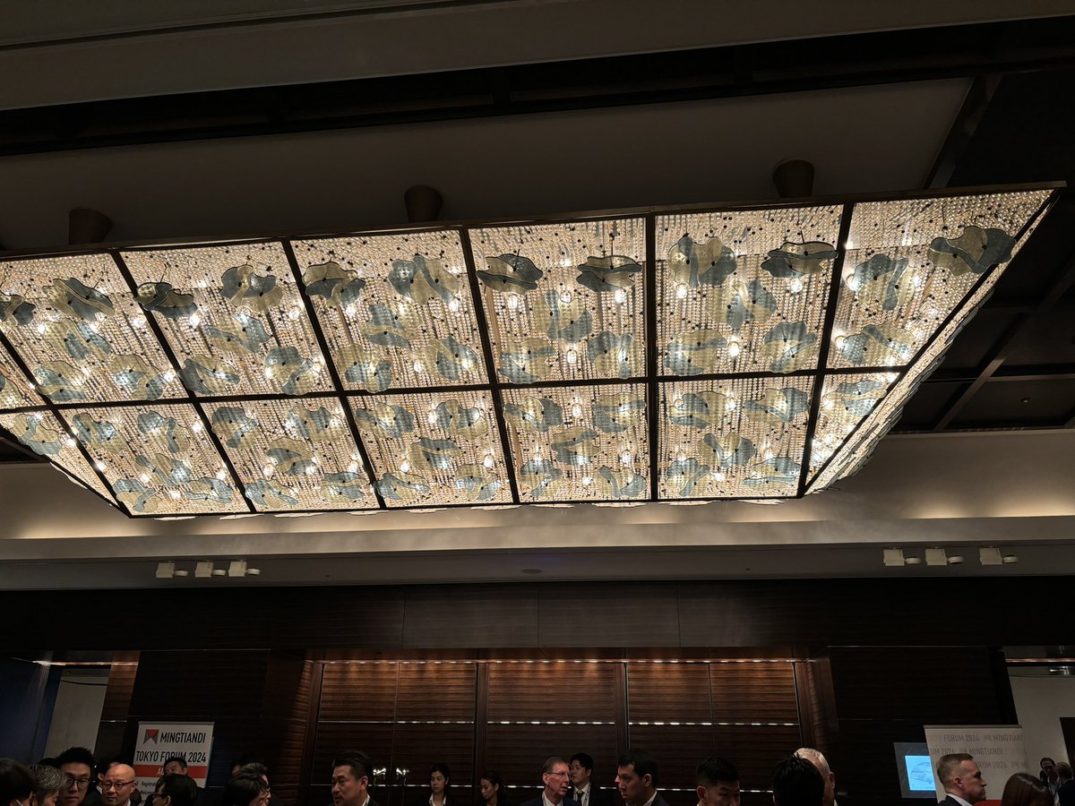 sgkg76's tweet photo. 本日は
マンダリンオリエンタル東京さんにて
行われるMINGTIANDITOKYOFORUM2024へ
グローバルの話だけど日本のこれから不動産の未来へ世界は熱い視線を送っているとの事同時通訳もあって英語も和訳され理解できる!
#MINGTIANDI https://t.co/kkYNQ3qzJv