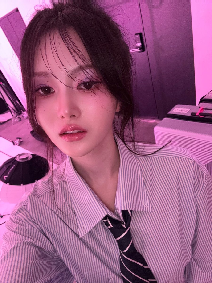triplescosmos's tweet photo. YO🤟🏻💜💜

#tripleS #트리플에스 #トリプルS
#トリプルエス #トエス
#Mayu #마유 #マユ https://t.co/yMC2NuH6oc