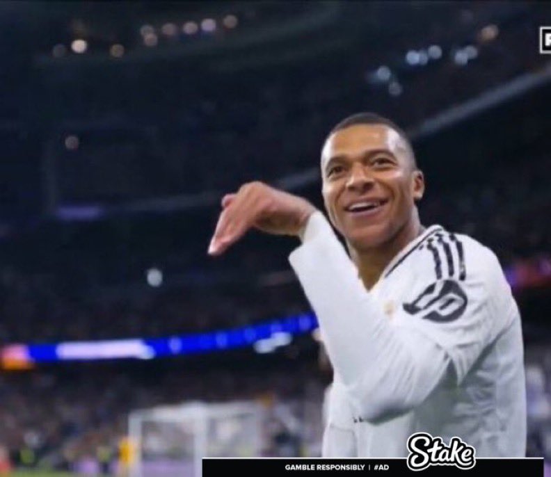 pkayyyyys's tweet photo. Breaking news‼️🚨🚨: Obuasi Mbappe of Dabo Soccer Academy has changed his name to Obuasi Raphinha following the poor performances of the French Player Kylian Mbappe https://t.co/V1mlLrm5yb
