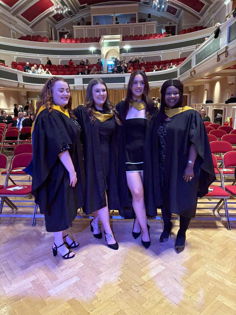 SLCek's tweet photo. Our Class of 2024 are arriving at The Hamilton Townhouse for their Graduation ceremony. π
Itβs nearly time to celebrate all of their wonderful achievements π
#SLCgrad I #OurSLC https://t.co/wosHWMX6mV