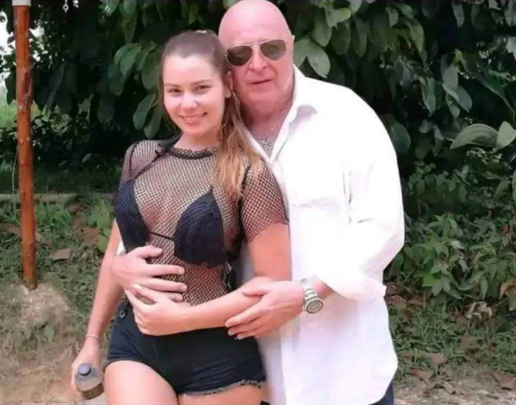 Lili Adresan🌺 tweet media