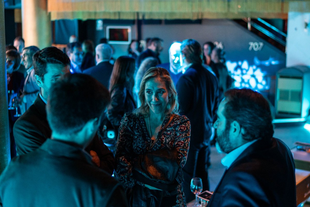AXIS_arq's tweet photo. El pasado 7 de noviembre, en @AXIS_arq celebramos nuestra fiesta de 10º Aniversario en el Teatro Barceló de Madrid. 
Asistieron más de un centenar de clientes y amigos con los que pudimos disfrutar y compartir una noche tal y como se merecen los 10 años del Estudio.

#aniversario https://t.co/UllU4VffS9